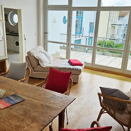 Sanssouci Voss Apartment